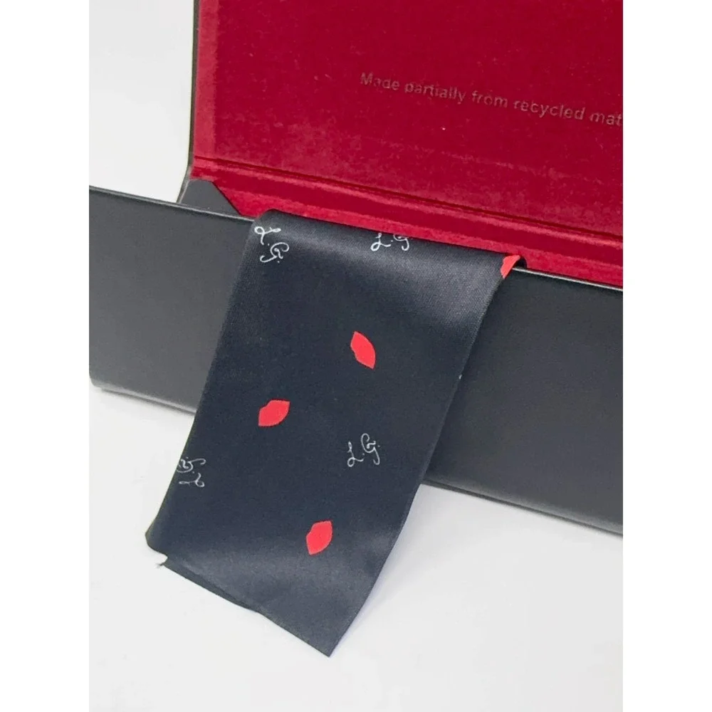 Lulu Guinness good minimal